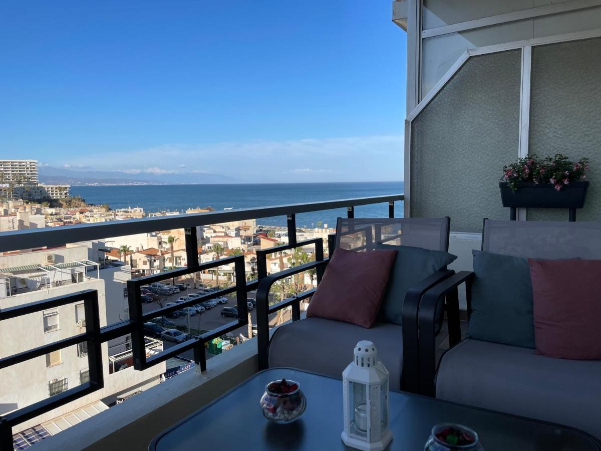 Apartamento Totalmente Reformado Con Piscina Y Jardines Al Lado De La Playa De La Carihuela Torremolinos Bagian luar foto