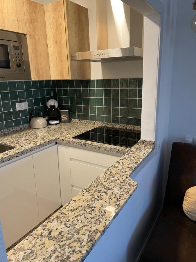 Apartamento Totalmente Reformado Con Piscina Y Jardines Al Lado De La Playa De La Carihuela Torremolinos Bagian luar foto