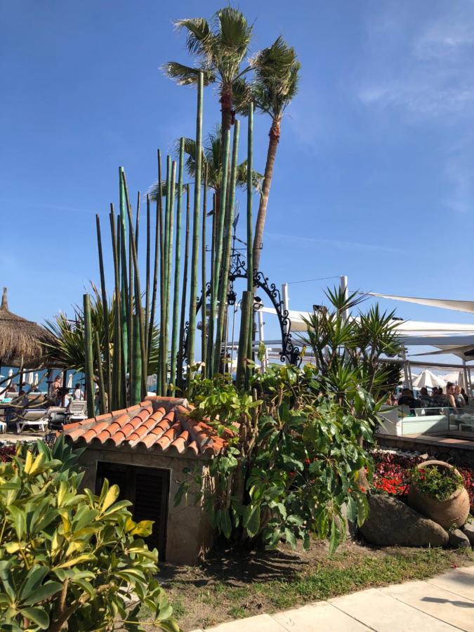 Apartamento Totalmente Reformado Con Piscina Y Jardines Al Lado De La Playa De La Carihuela Torremolinos Bagian luar foto
